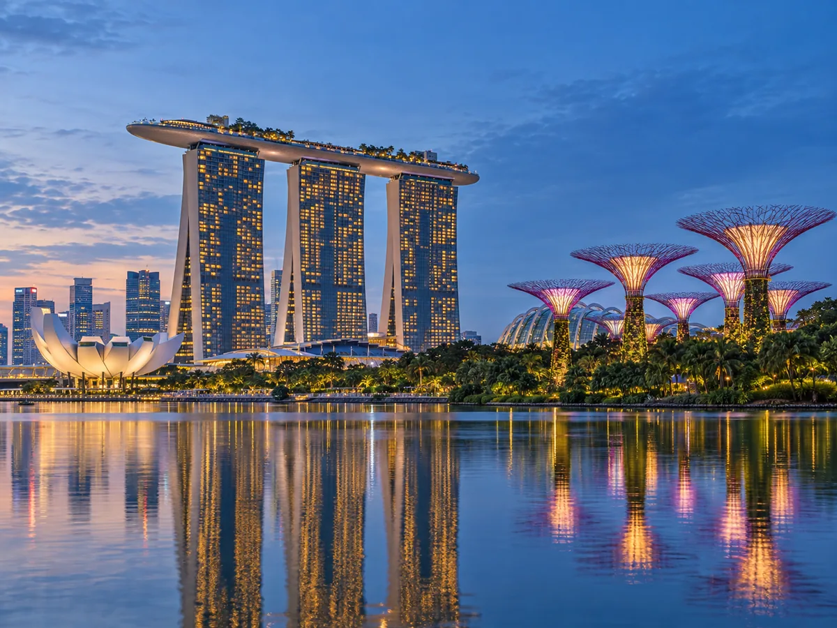 Marina Bay Sands and the Supertrees of Gardens by the Bay, Singapore, at blue hour